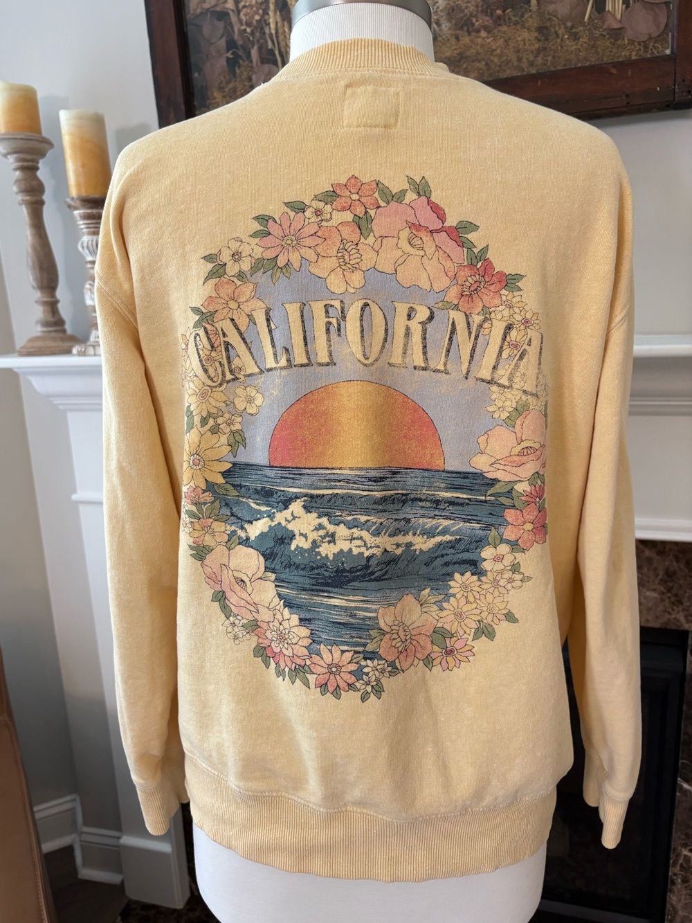 Billabong X The Salty Blonde Limited Ed Relaxed Fit Pale Yellow Crewneck Small